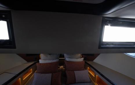 Galeon 520 Fly VIP cabin bed with side windows and overhead windows to the foredeck