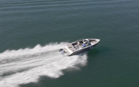 Four-Winns-H2-OB-Review-running2