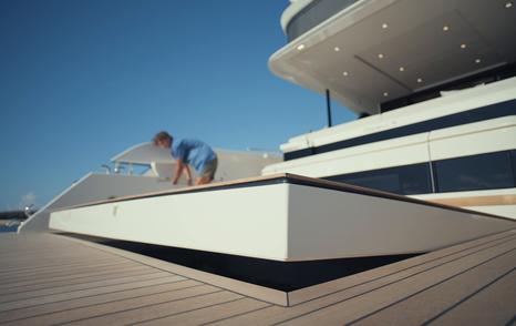 Maritimo-M75-Review-aft-deck-rising-floor
