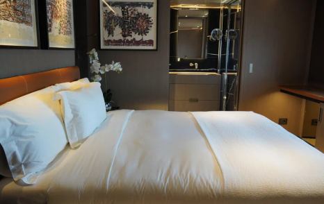 Motor Yacht Sodan's guest cabin