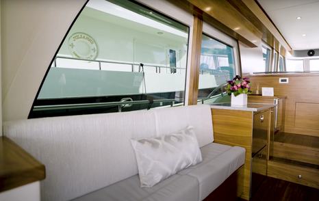 Outer-Reef-620-Trident-galley-sofa