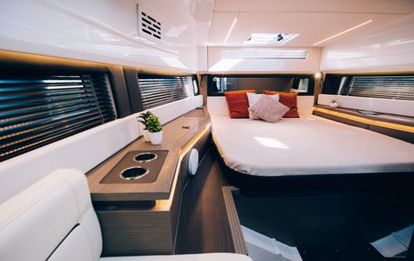 Wellcraft 355 cabin  