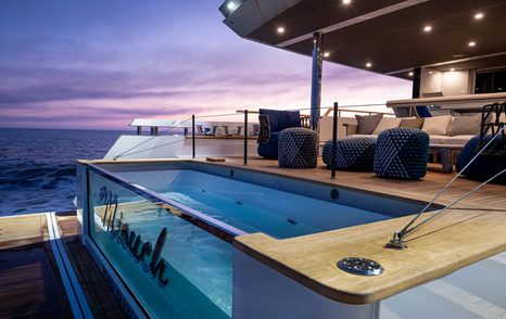 Numarine 40MXP explorer yacht aft infinity pool 