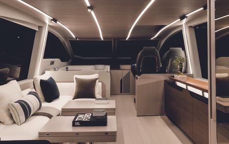 Azimut-S7-saloon-lights-up