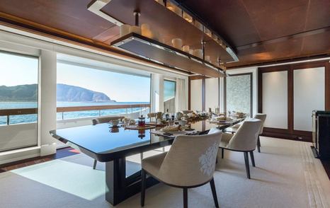 Superyacht Anshin main saloon dining area 