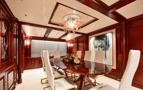 Superyacht Berilda's main saloon dining area