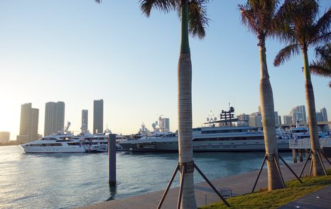 Explore yachts for sale in Florida