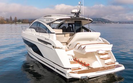 Fairline-Targa-45-GT-garage
