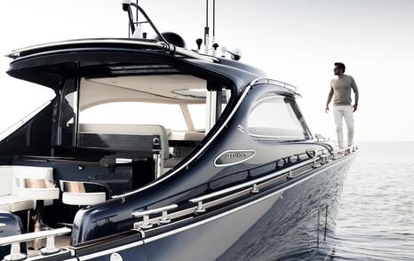 zeelander-5-side-deck-walkaround