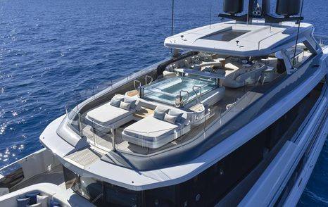 Baglietto superyacht Awandra sundeck view of pool 