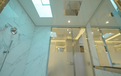 Mangusta-GranSport-54-Review-owner-ensuite-shower