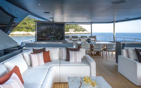 Riva 54Metri Superyacht Sairu L-shaped exterior sofa and pop up TV