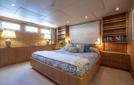 Monaco guest cabin with windows