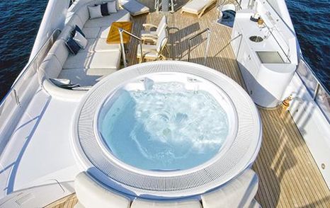 Kijo sundeck with jacuzzi 