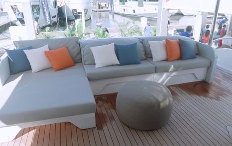 CL-Yachts-CLX96-Review-cockpit-seating