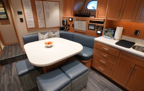 Westport-W130-Review-crew-mess