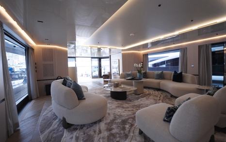 Columbus-Atlantique-43MT-Frette-Review-saloon-seating