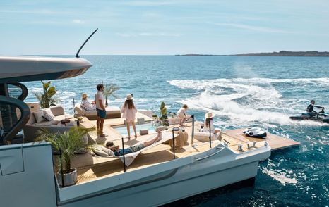 First Azimut Seadeck 9 aft deck with pool 