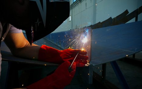 Welding work on Cantieri di Pisa's 40m Custom Superyacht 