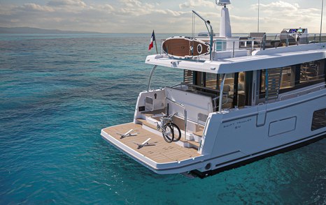 Beneteau Swift Trawler 54 aft deck