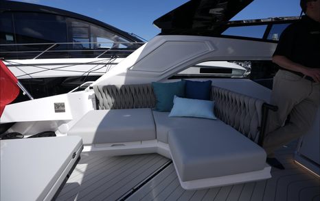 Sunseeker Superhawk deck