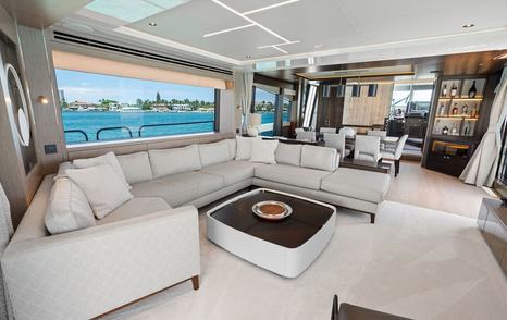 Motor yacht Dolce Far Niente main saloon u-shaped seating area