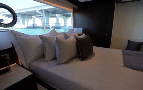 Ocean-Alexande-37L-Review-double-cabin