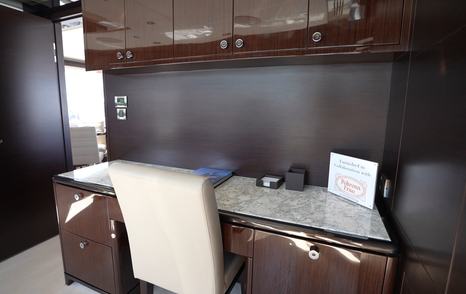 Ocean-Alexande-37L-Review-bridge-office
