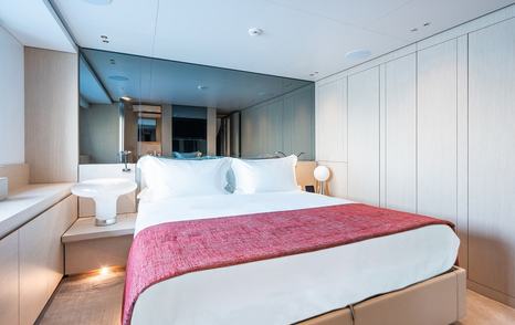 Superyacht Ami's VIP cabin