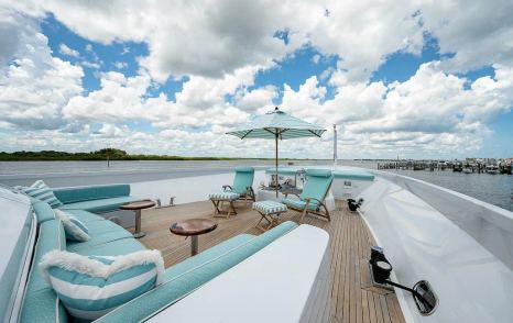 Superyacht La Sirena's foredeck U-shaped seating