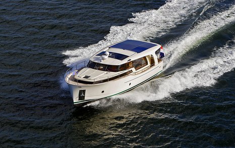 Greenline-40-running