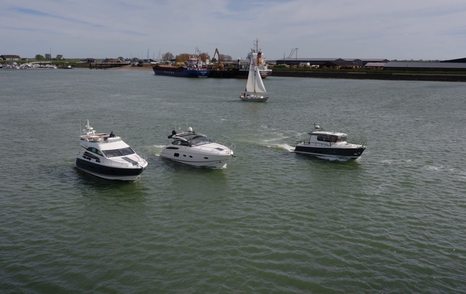 Princess V39, Fairline Squadron 42 and the Botnia Targa 32 lined up ready to race