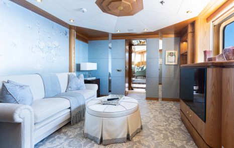 Superyacht Vibrance master cabin private seating area 