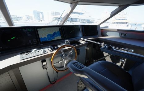 Westport-W117-Review-bridge-helm