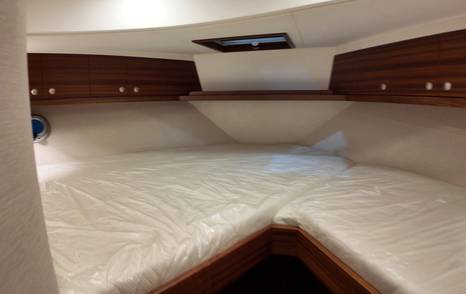 Elling E4 forward guest cabin with double berth