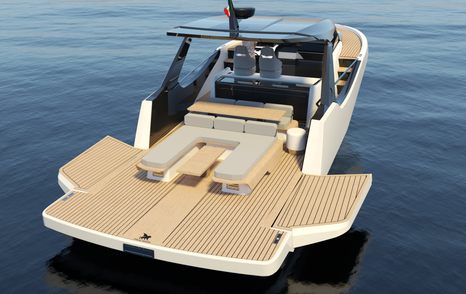 Italia Yachts 43 Veloce