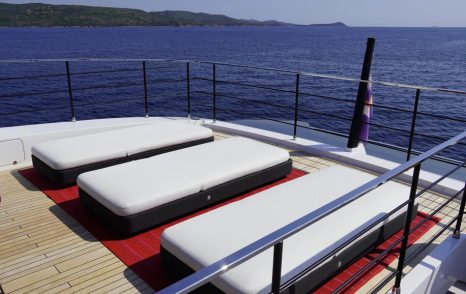 Motor Yacht Sodan's flybridge aft with sunpads