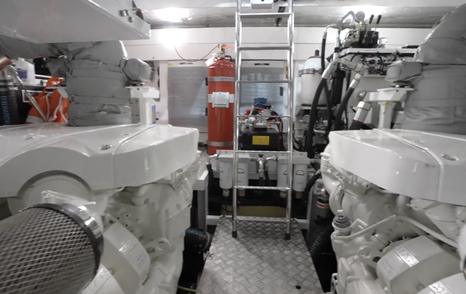 Sunseeker 75 Sports Yacht engine bay