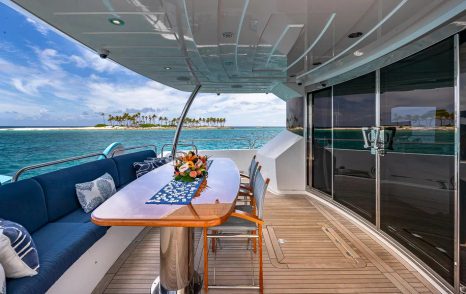Motor yacht Emrys aft deck seating