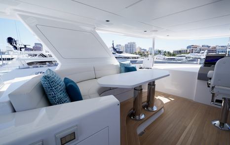 Westport-W117-Review-flybridge-seating