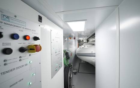 Columbus-Atlantique-43MT-Frette-Review-aft-tender-bay