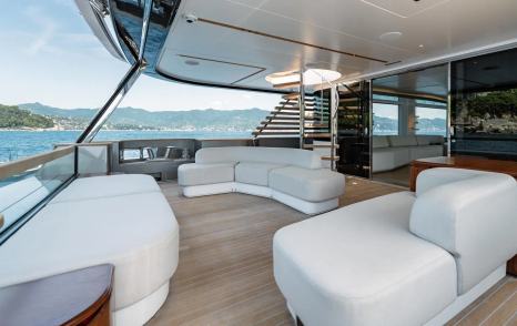 Azimut superyacht Aria aft deck lounge 
