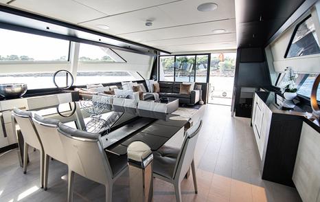 Motor yacht Magic of Ayr main saloon dining area