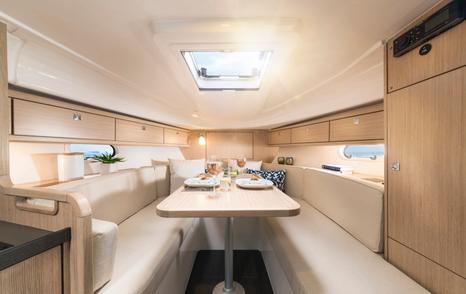 Main deck of the Bavaria S29