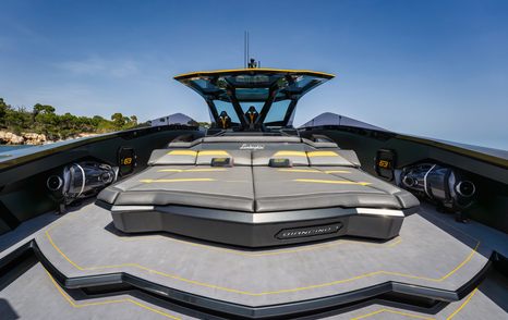 Tecnomar-Lamborghini-63-aft-deck-overview