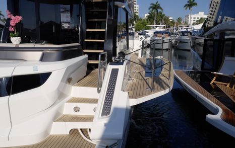 Galeon 520 Fly side deck with steps to cockpit and safe walkway along the hull side