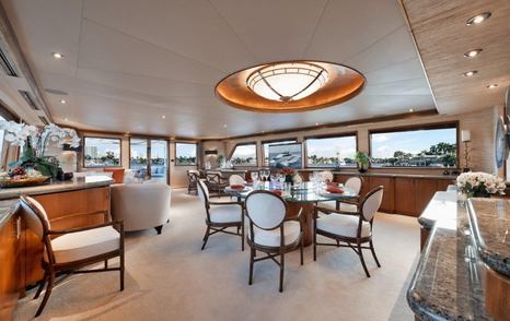 Motor yacht Island Girl's interior circular dining table 