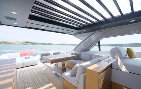 Sanlorenzo-SX76-Review-flybridge-louvred-roof