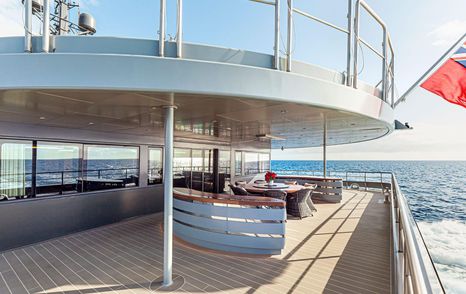 Nurja aft deck with dining area