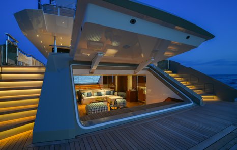 Beach club with open transom onboard superyacht ETERNAL SPARK